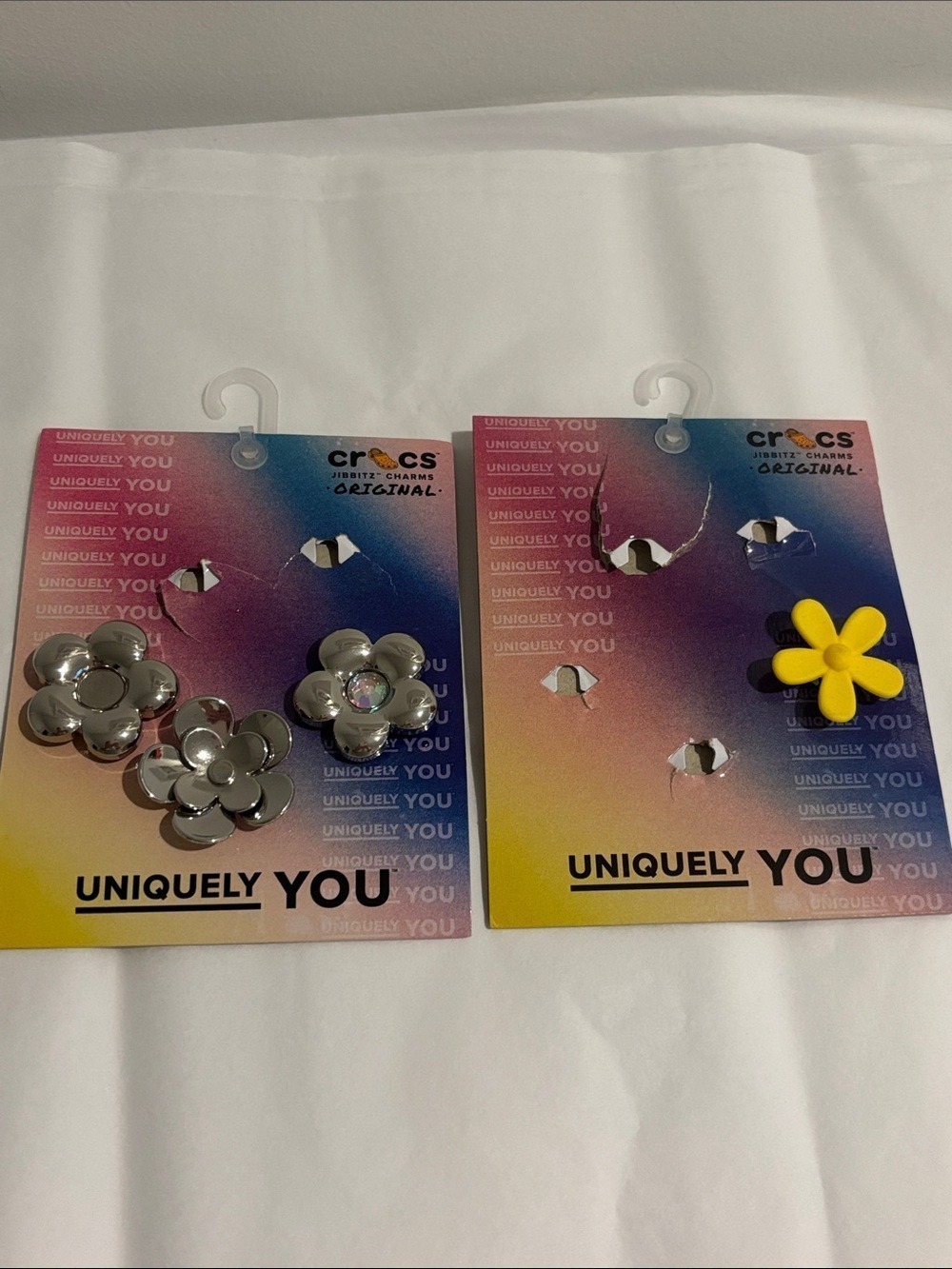 CROCS Jibbitz charms Original SET OF FOUR flowers yellow and silver NEW ON pack